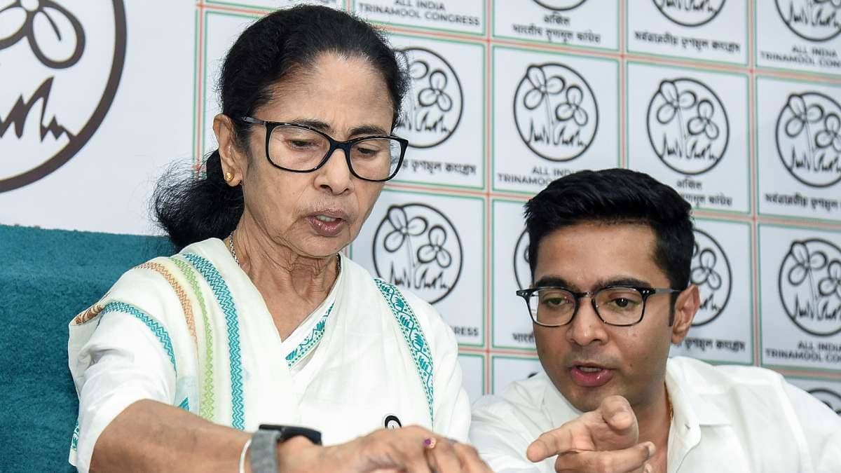 ‘Bhabanipur Must Emerge as Frontrunner in Kolkata’: Abhishek Banerjee To Party Workers in TMC Internal Meet Ahead of Mega Poll Fight