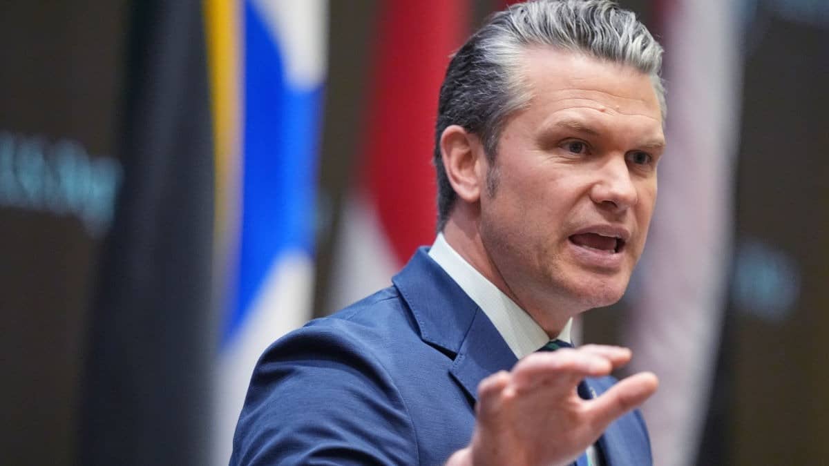 Pete Hegseth’s Broker Attempted To Make Defence Investments Before Iran War