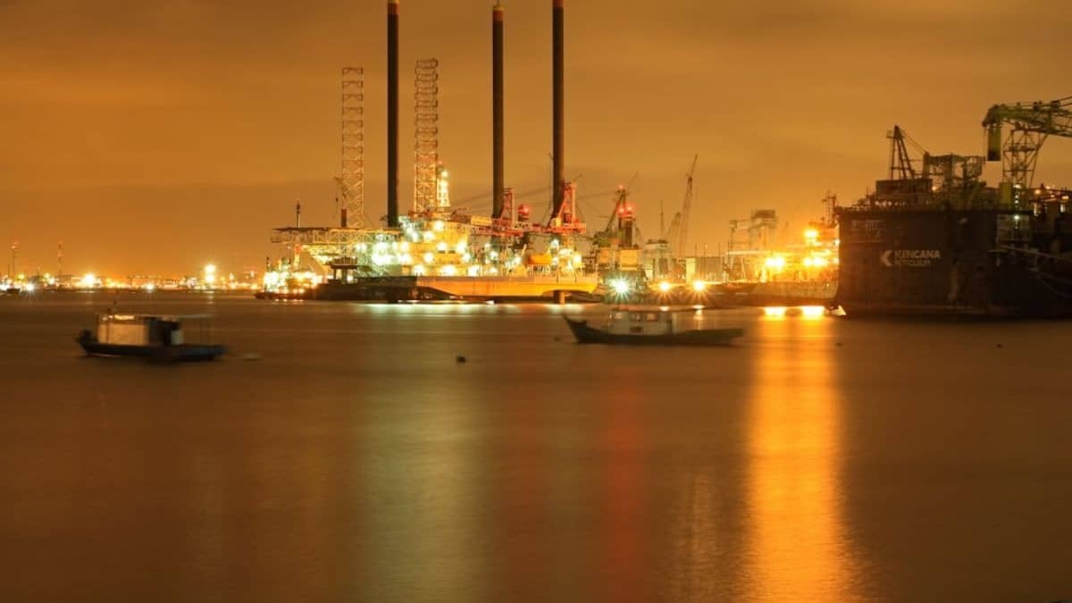 Russian Oil Cargoes En Route To India Amid Israel-US-Iran War