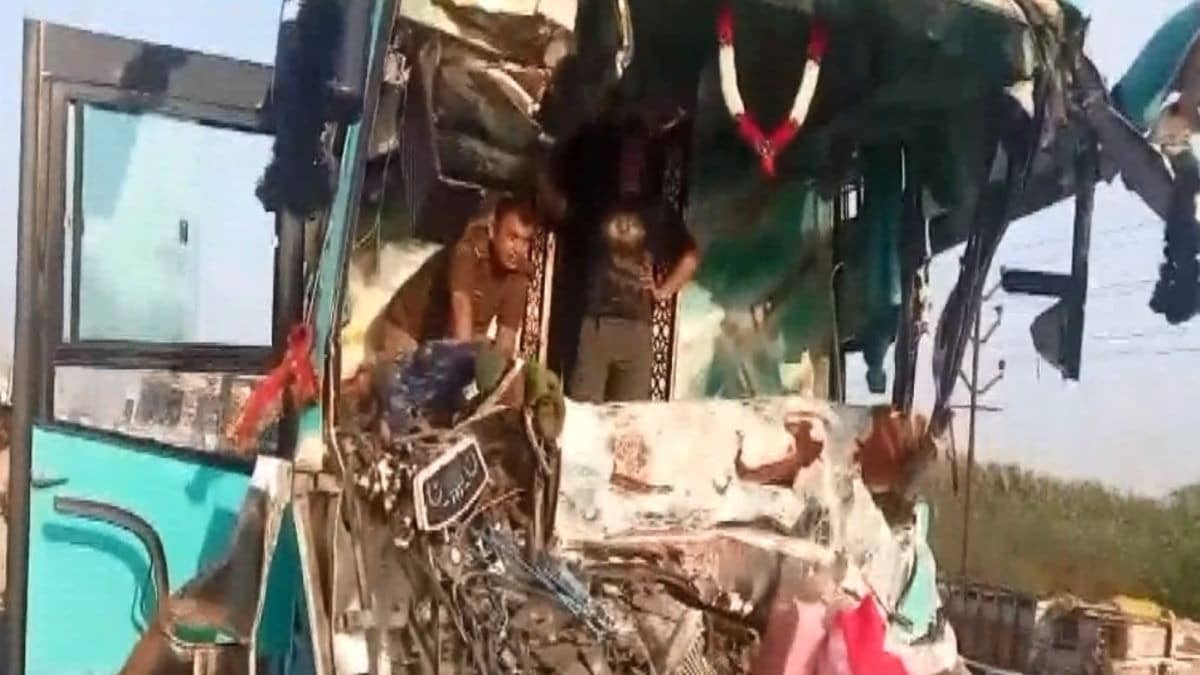 UP: One Dead, Several Injured After Bus Rams Into Stationary Truck In Kanpur