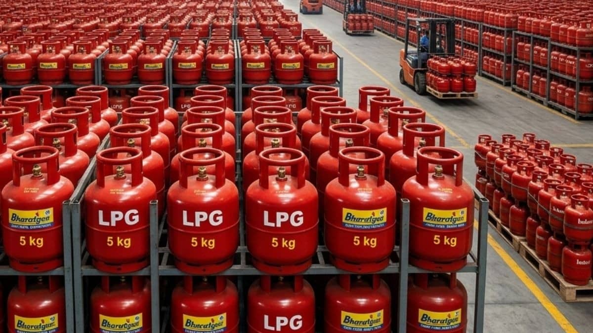 India Orders 70% LPG Allocation for Key Industries Linked to Gas Reforms, Issues Urgent State Orders