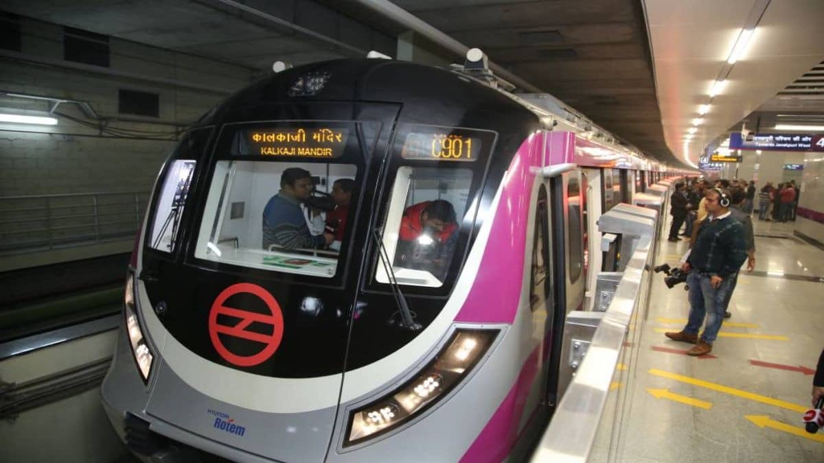 Delhi Metro Magenta Line Disruption: Services Hit Between Kalkaji Mandir and Botanical Garden