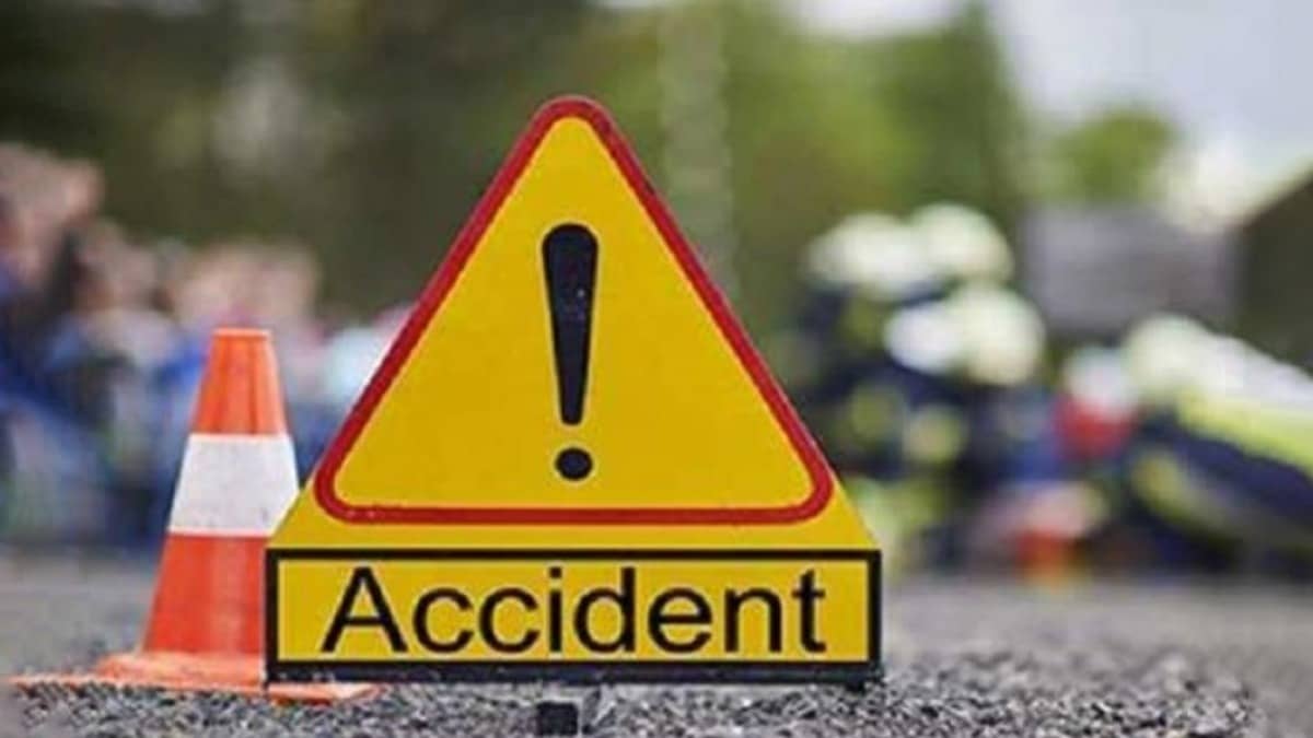 Three Killed, One Injured as Speeding Car Hits Road Signboard in Andhra Pradesh