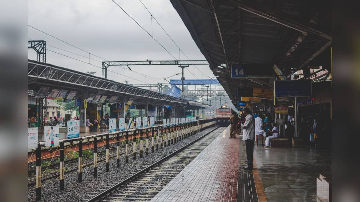 Missed Your Train? Here’s When IRCTC Gives Full Refund and When It Doesn’t – New Cancellation Rules 2026 Explained