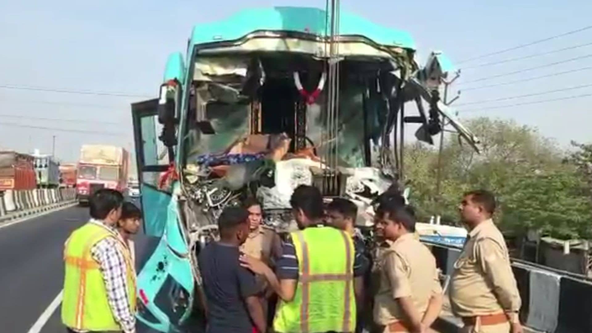Uttar Pradesh: 2 Dead, 35 Injured in Ghazipur Bus Accident