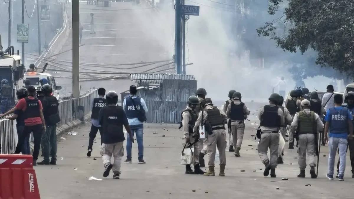 Tension Excalates in Manipur as UNC Shutdown Triggers Naga-Kuki Clashes in Chagoubung