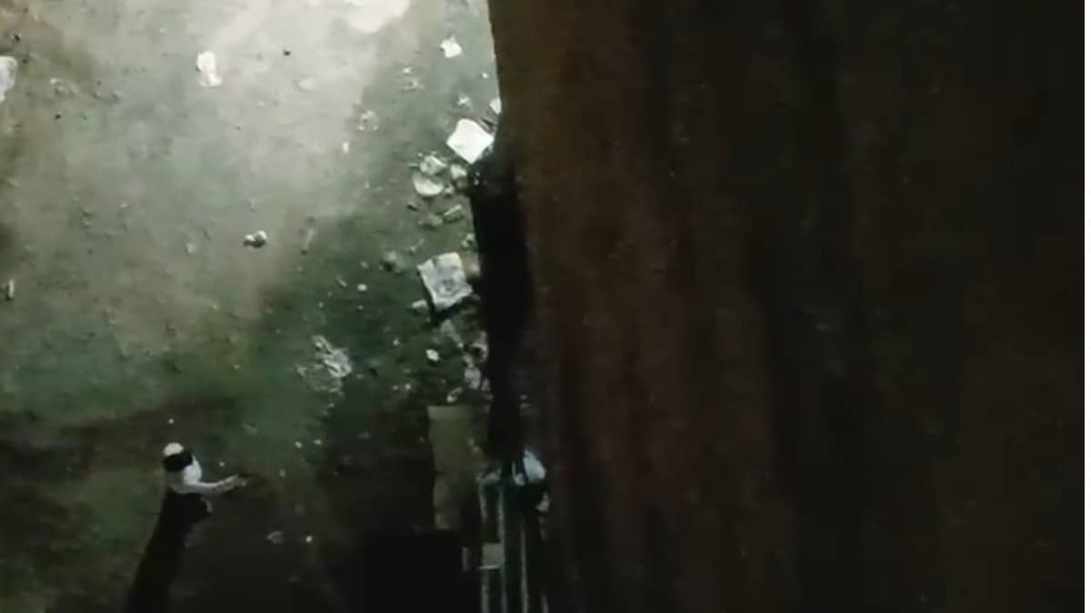 ‘Koi Bacchao’: Moment When Mira Road Attacker Kept On Stabbing Guards | Chilling Video Inside