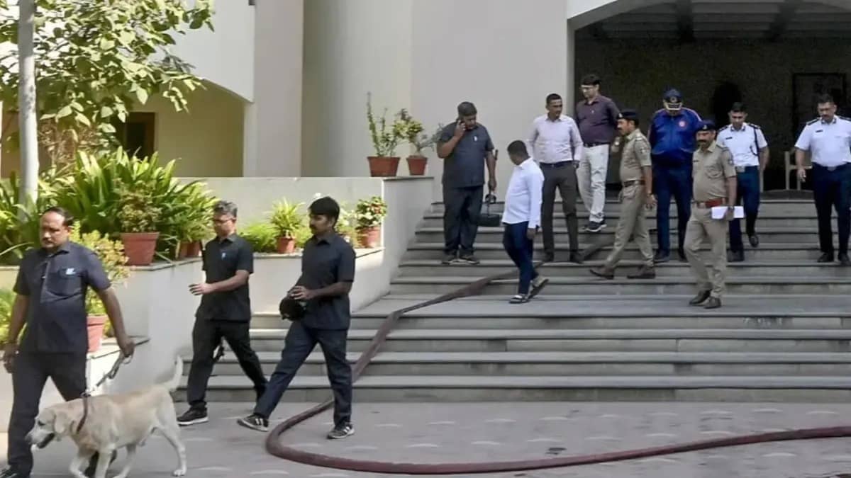 Multiple Schools, 2 Flights, Secretariat Receive Bomb Threats in Chandigarh, Probe On