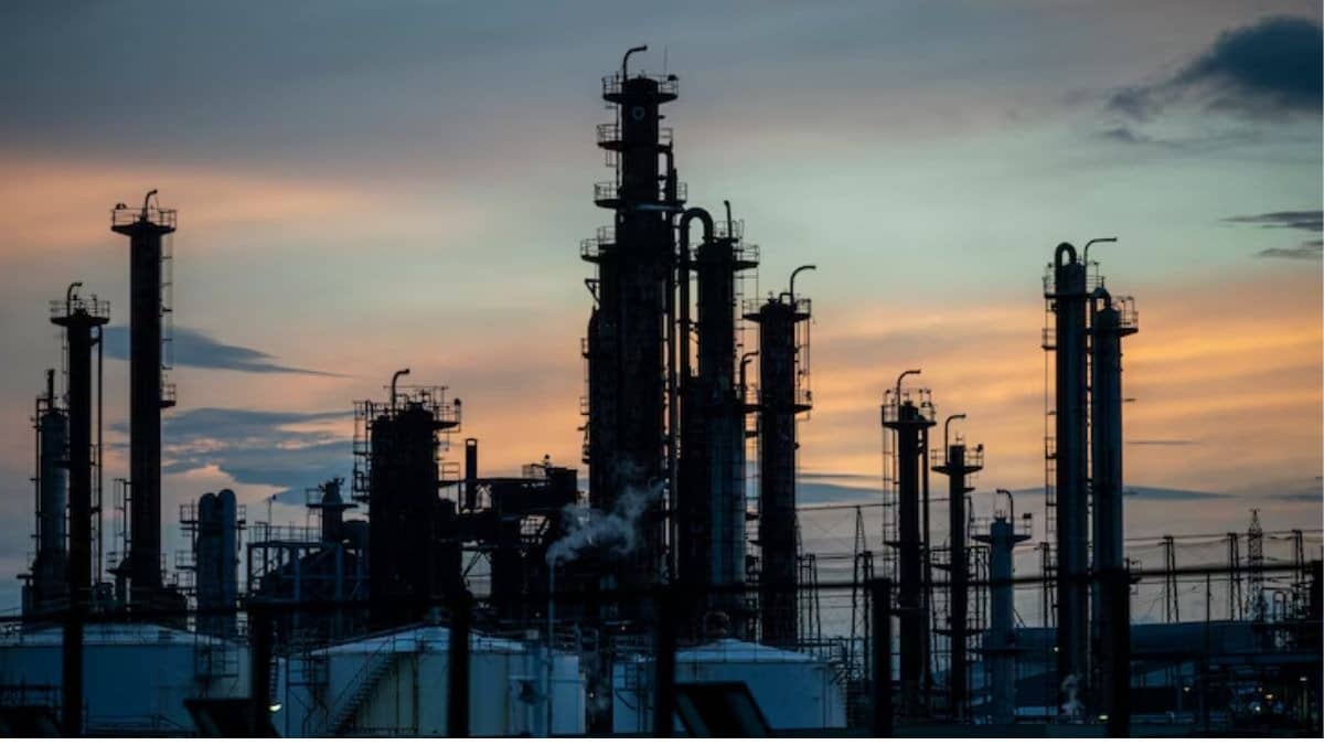 Huge Blow To Global Oil Markets: UAE Exits OPEC, OPEC+ Amid Energy Crunch