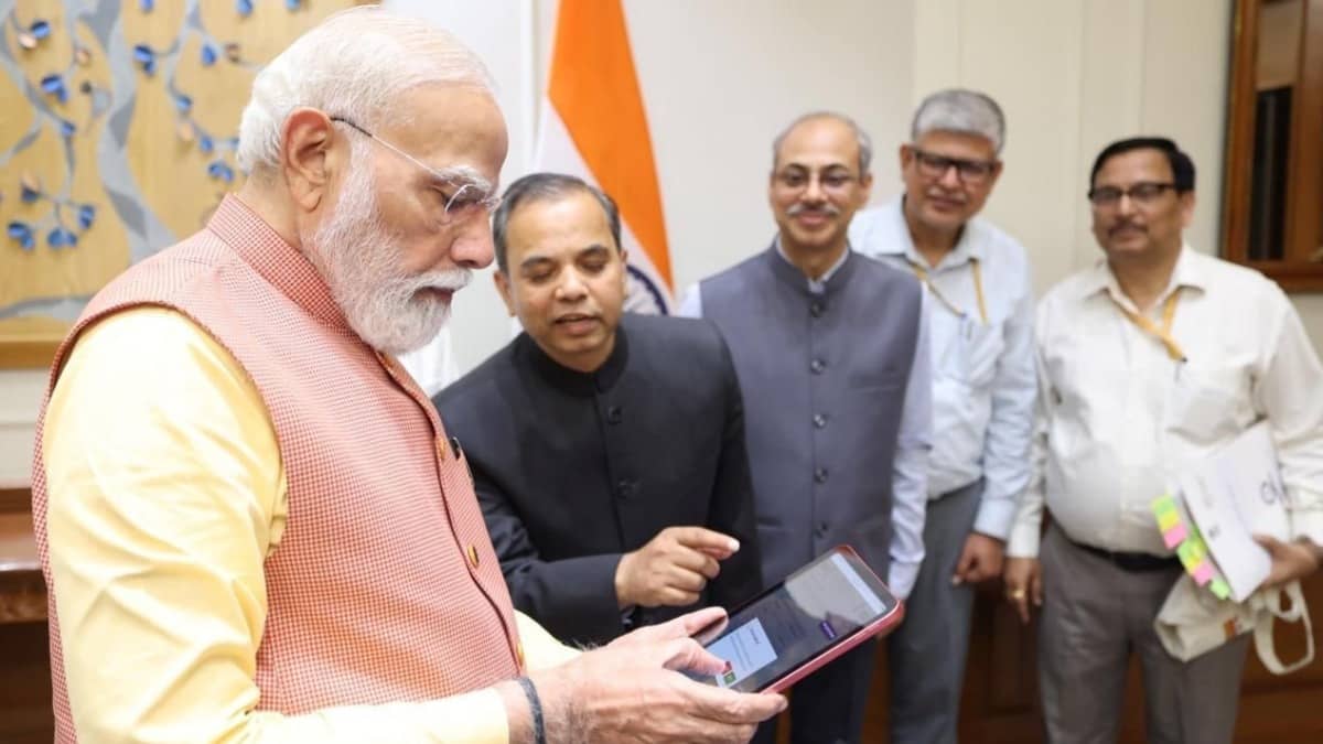 PM Modi Completes Self-Enumeration For Census 2027; Urges Citizens To Participate In India’s First Digital Count