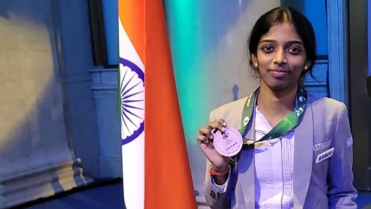 Vaishali Closes In On Women’s FIDE Candidates Title, Sindarov Extends Lead In Open Section