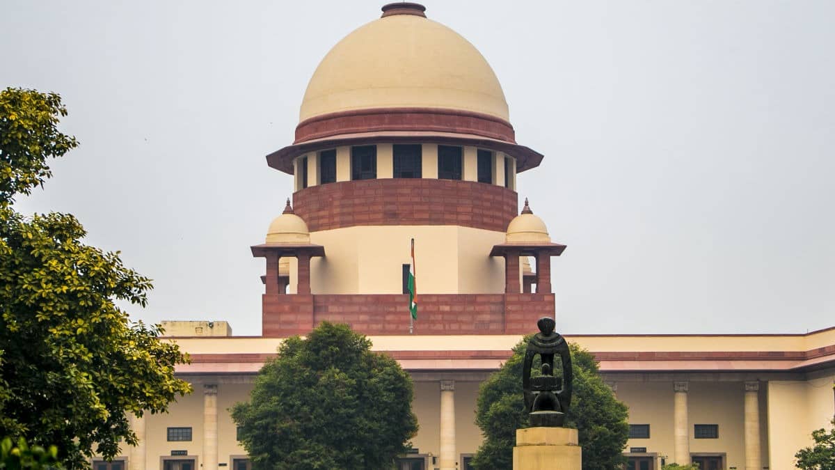 Days Ahead Of Polls, Supreme Court Gives One-Day Deadline To Update Bengal Voter List