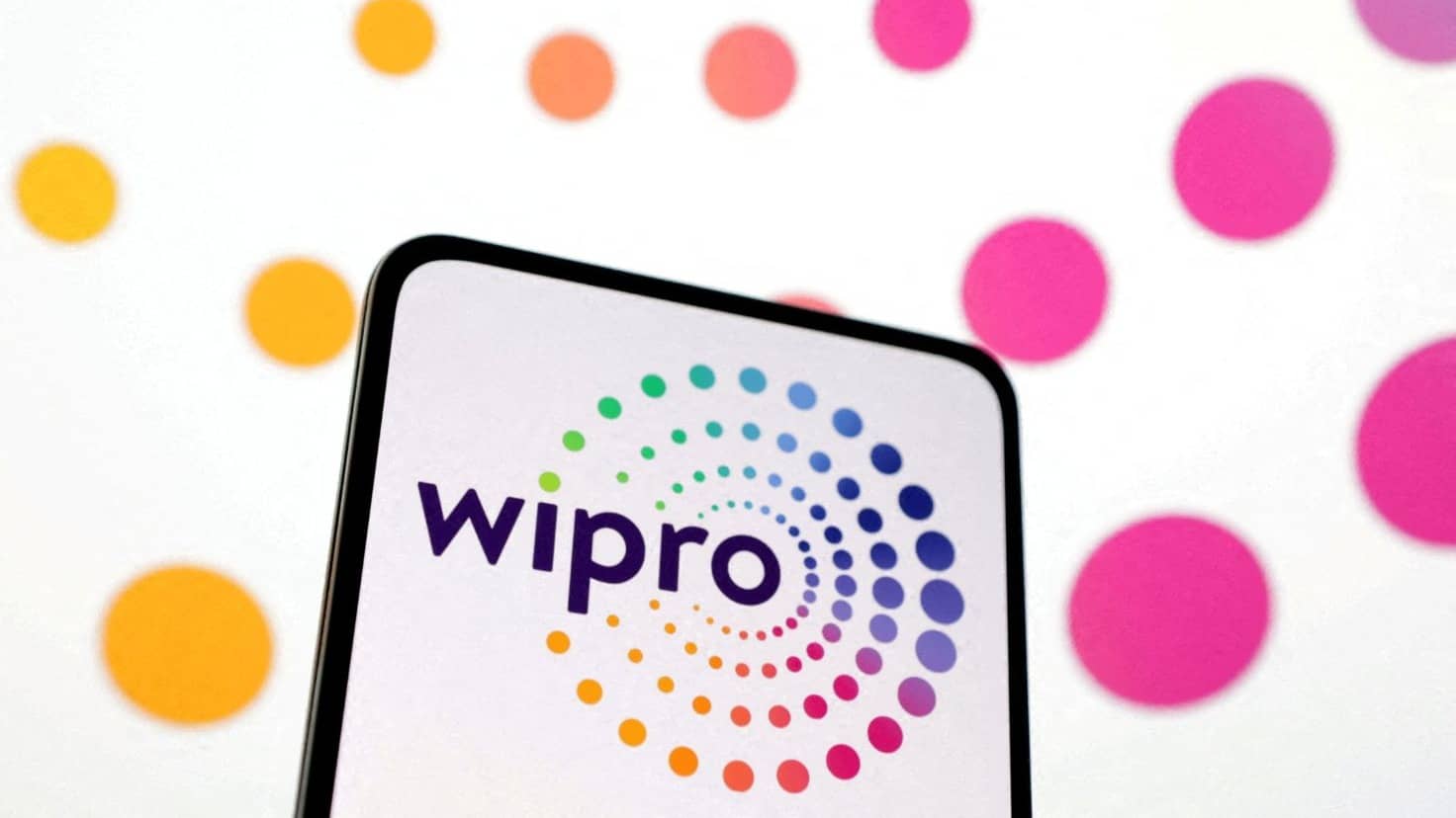 Should You Sell? Wipro Shares Hit 4% Lower Circuit as Analysts Warn of ‘Negative Growth’ Ahead