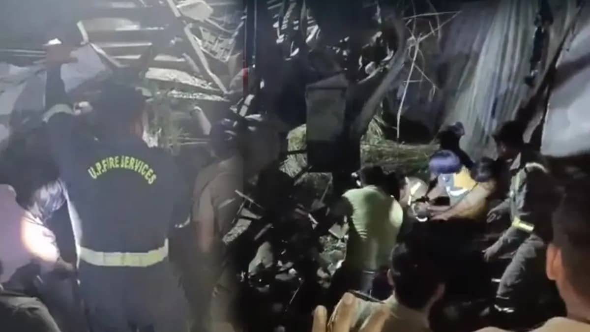 Hapur Tragedy: 6 Killed, Several Injured As Bus Returning From Wedding Procession Collides with Truck In UP