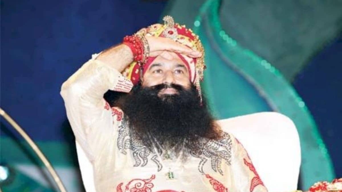 16 Paroles, 435 Days Out Enjoying Parallel Freedom: Rape-Convict Gurmeet Ram Rahim Walks Out Of Jail Once Again