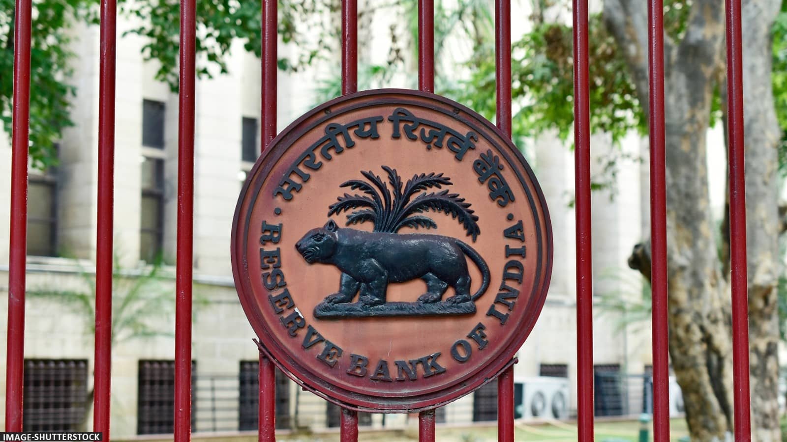 RBI Annual Report: India GDP Jumps To 7.6%, Annual UPI Payments Cross 200 Billion