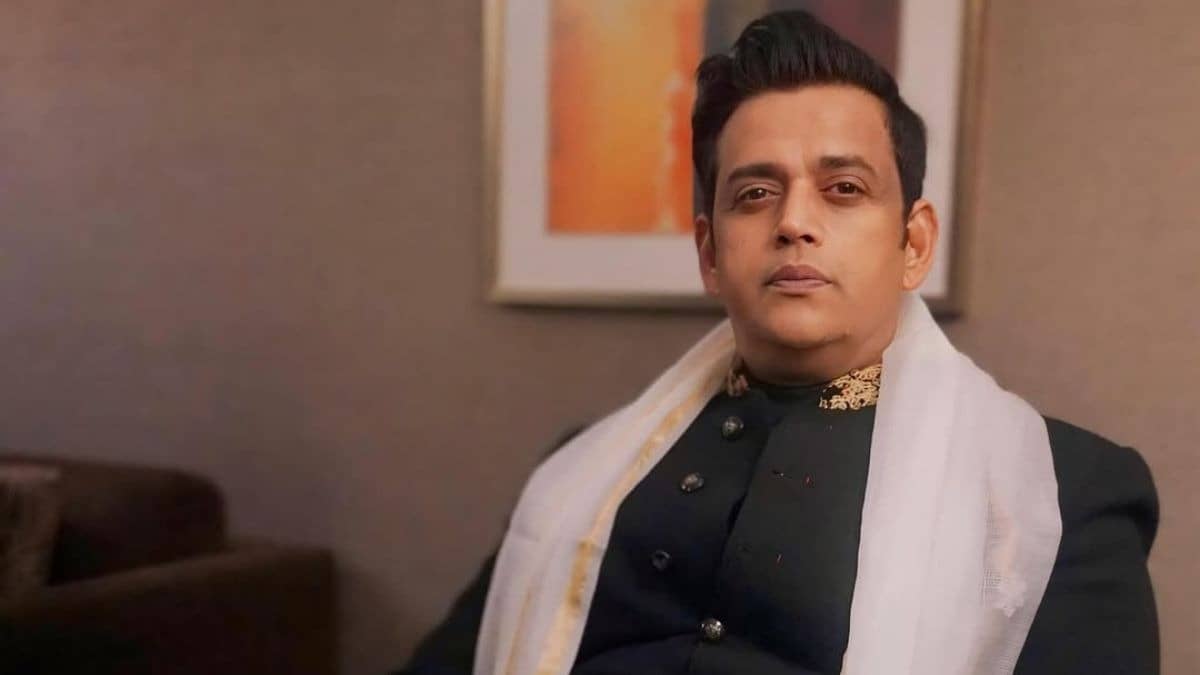 Gorakhpur MP Ravi Kishan Claims Defamation Bid On Social Media, Files FIR For ‘Misleading’ Attacks