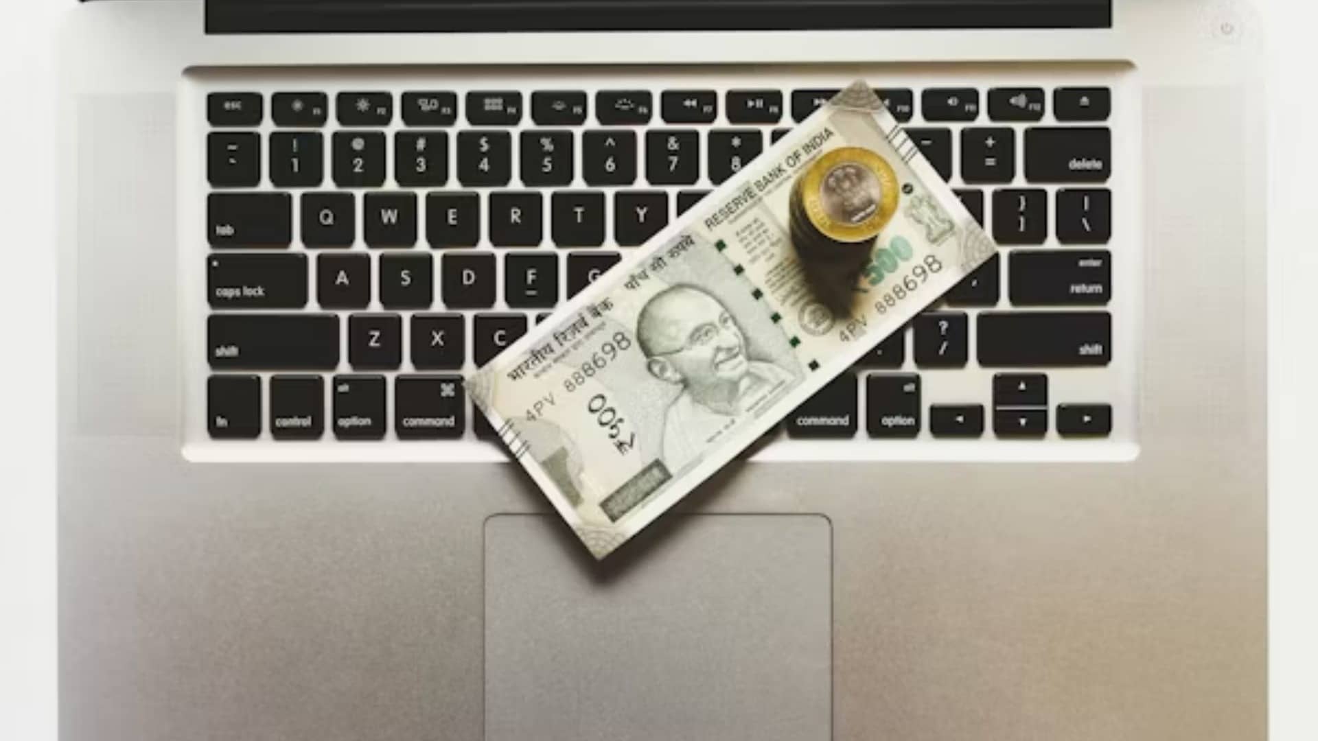 Indian Banking Sector Faces ‘Structural Profitability Squeeze’ Amid Rising Costs And Credit Risks: Mckinsey