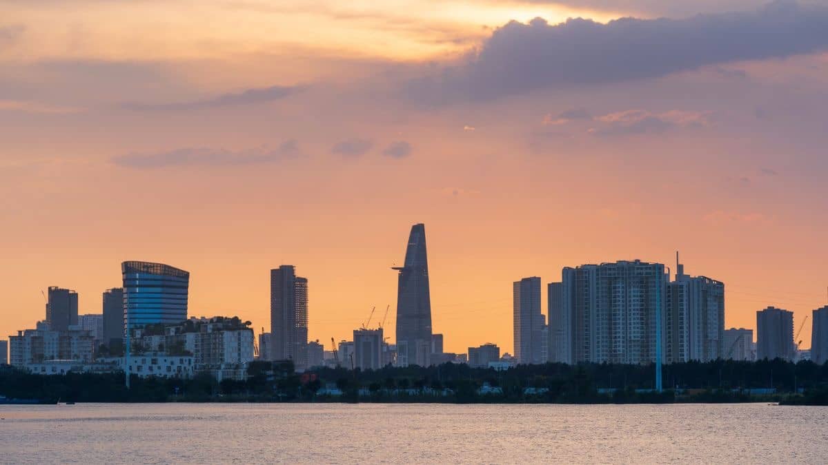 S&P Global Cuts 2026 Global Growth Forecast To 2.4% – Check India-Specific Updates