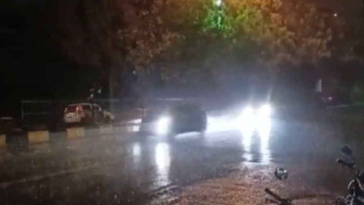 Heavy Rain, Thunderstorms Dips Mercury Levels In Delhi-NCR, Brings Much-Needed Respite