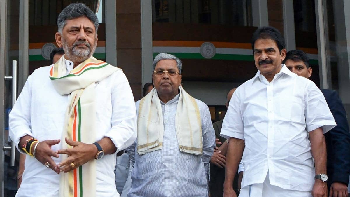 ‘High Command Asked Me To Resign’: Karnataka CM Siddaramaiah To Quit At 3 PM, All Eyes On DKS As Power Drama Peaks