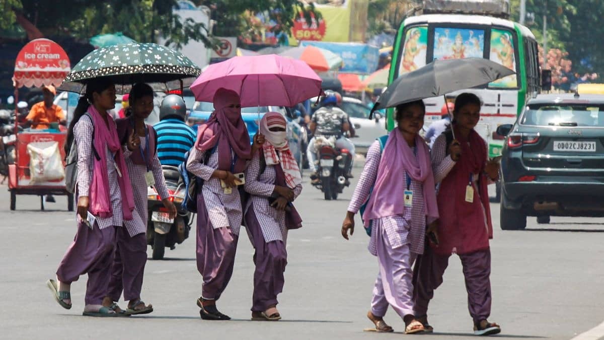 Delhi Weather Update: IMD Predicts 41°C+ Temperature As Heatwave Conditions Continue Across NCR