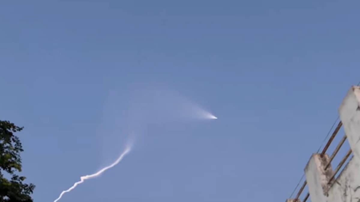 India’s Mystery Missile Test Over Bay of Bengal Fuels Agni-6 And Hypersonic Speculation | WATCH