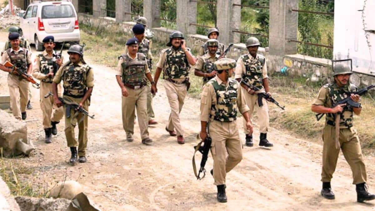 After Localised Crackdown, J&K Police To Go Tough Against Cross Border Kingpins Of Narcotics