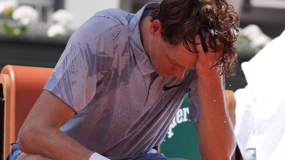 Rolland Garros: Jannik Sinner Crashes Out Of French Open After Shocking 2nd-Round Defeat To Juan Manuel Cerundolo