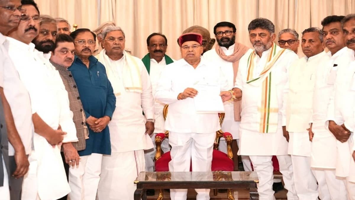 Karnataka Governor Thaawarchand Gehlot Invites DK Shivakumar to Take Oath as Next CM on June 3