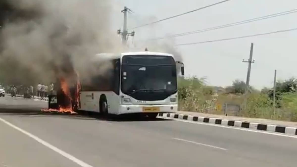 Air India Passenger Bus Catches Fire on Hyderabad ORR; Driver and Cleaner Escape Unhurt