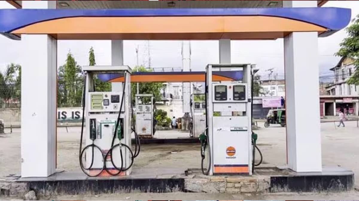 Petrol and Diesel Prices Likely to Rise by ₹5-7 per Litre by May 15; LPG Hike Also on the Cards