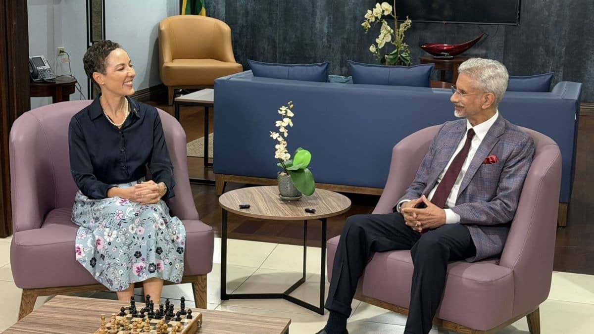 ‘Pleased to Arrive in Kingston’: EAM Jaishankar Begins His First Visit to Jamaica