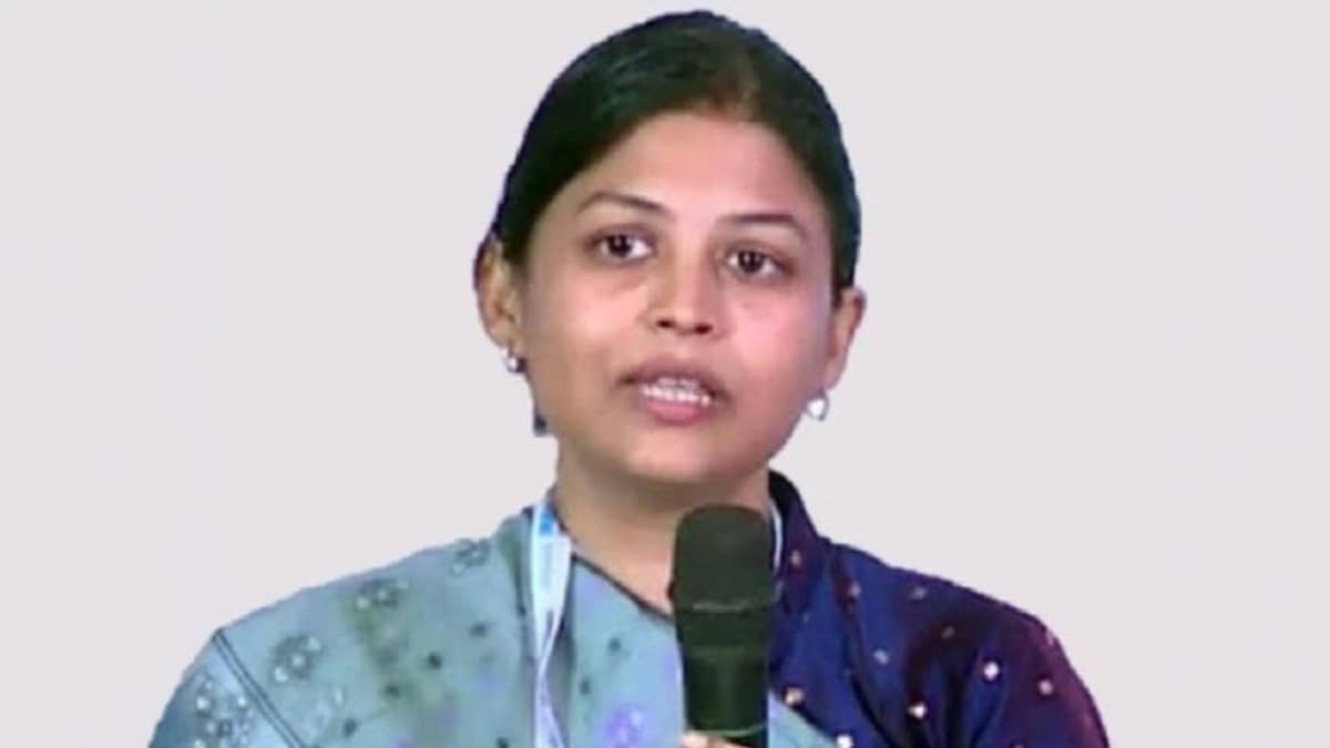 Bureaucratic Shocker: After 23 Years of Service, IAS Officer Padma Jaiswal Removed Over ‘Fund Misappropriation’