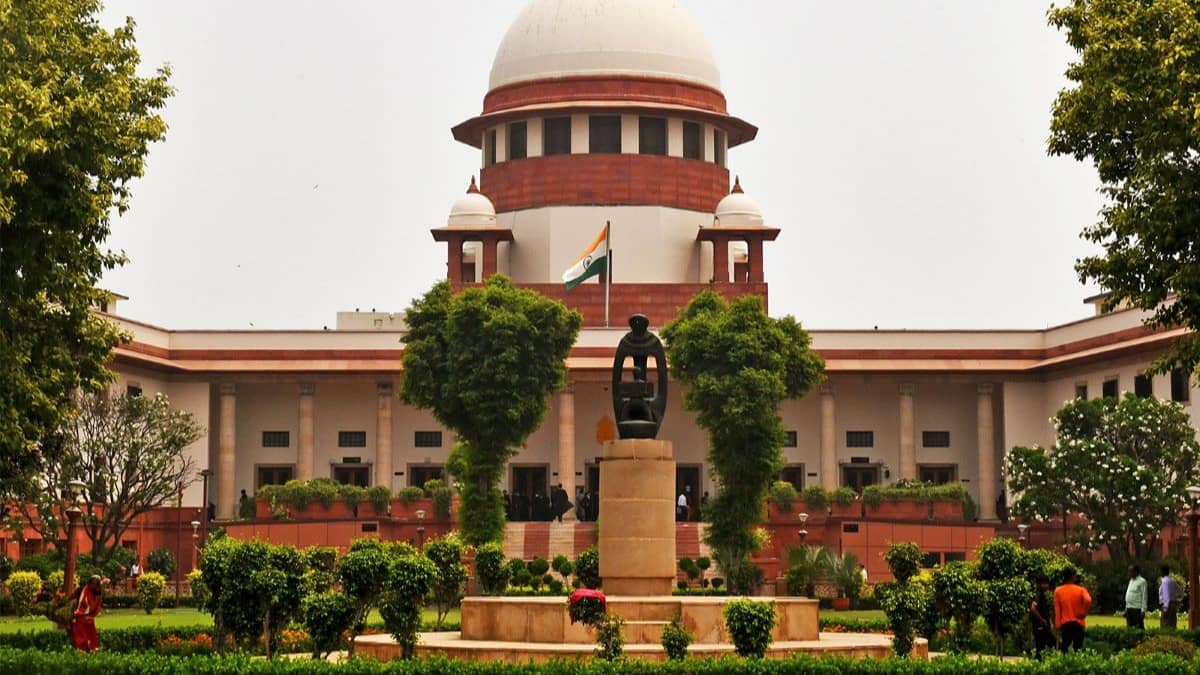 Supremem Court Goes Hybrid Withy Virtual Mondays and Fridays to Combat Energy Crisis