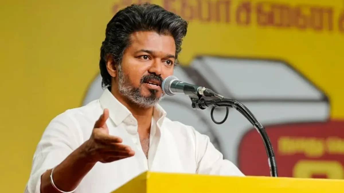 Vijay’s First Major Strike: Tamil Nadu CM Orders Closure of Over 700 TASMAC Liquor Shops Near Schools, Temples