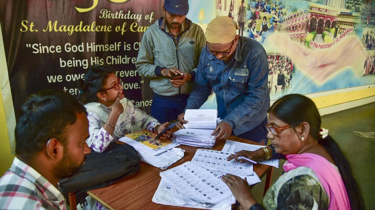 SIR In Karnataka To Begin On June 30, Over 50,000 BLOs To Be Deployed For Massive Voter Roll Revision