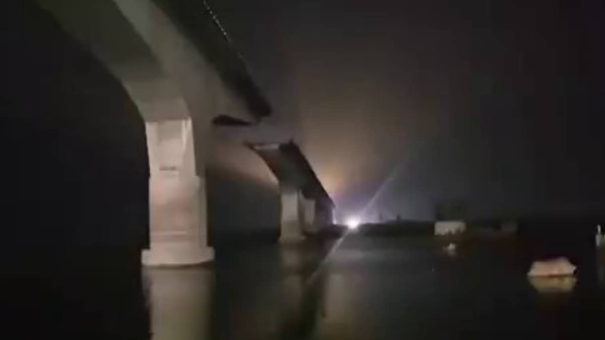 Vikramshila Setu Collapse: 25-Metre Slab of Bridge Collapses into Ganga; Disaster Averted as Traffic is Diverted