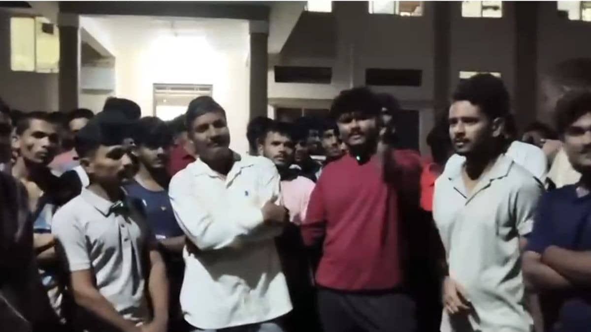 30 Students Fall Ill After Food Poisoning Scare at Karnataka’s Belagavi Govt Hostel, Protest Erupts Over Alleged Negligence
