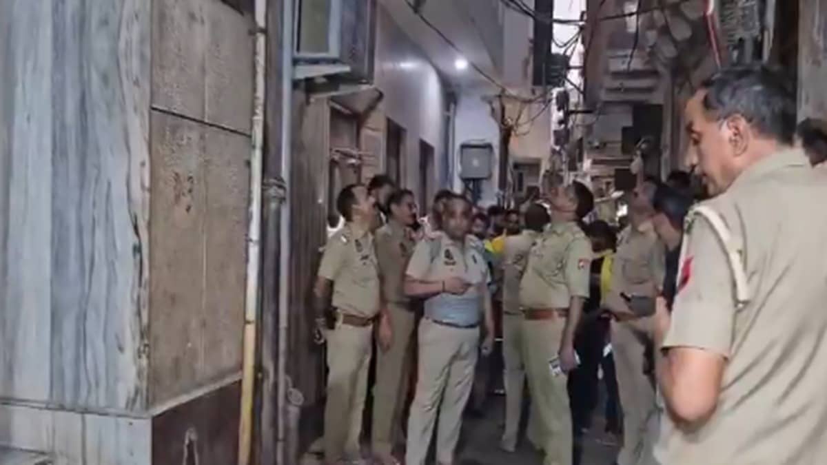 Balcony Collapse Near Banke Bihari Temple In Vrindavan Injures 8 Devotees, No Deaths Reported