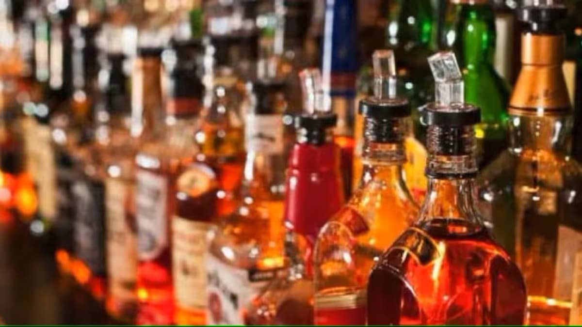 ‘No ID, No Entry’: Karnataka Cracks Down On Underage Drinking, Orders Strict Checks At Pubs And Bars
