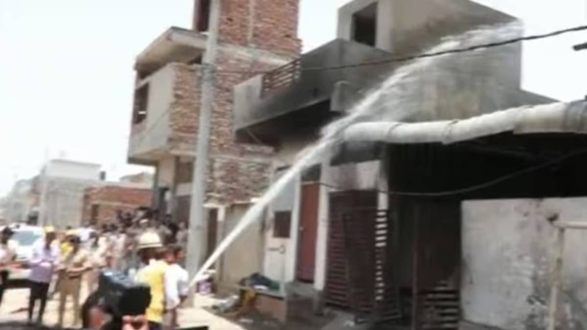 Death Toll Climbs To 7 After Fire Breaks Out at Illegal Firecracker Factory in Jaipur’s Kho Nagoriyan