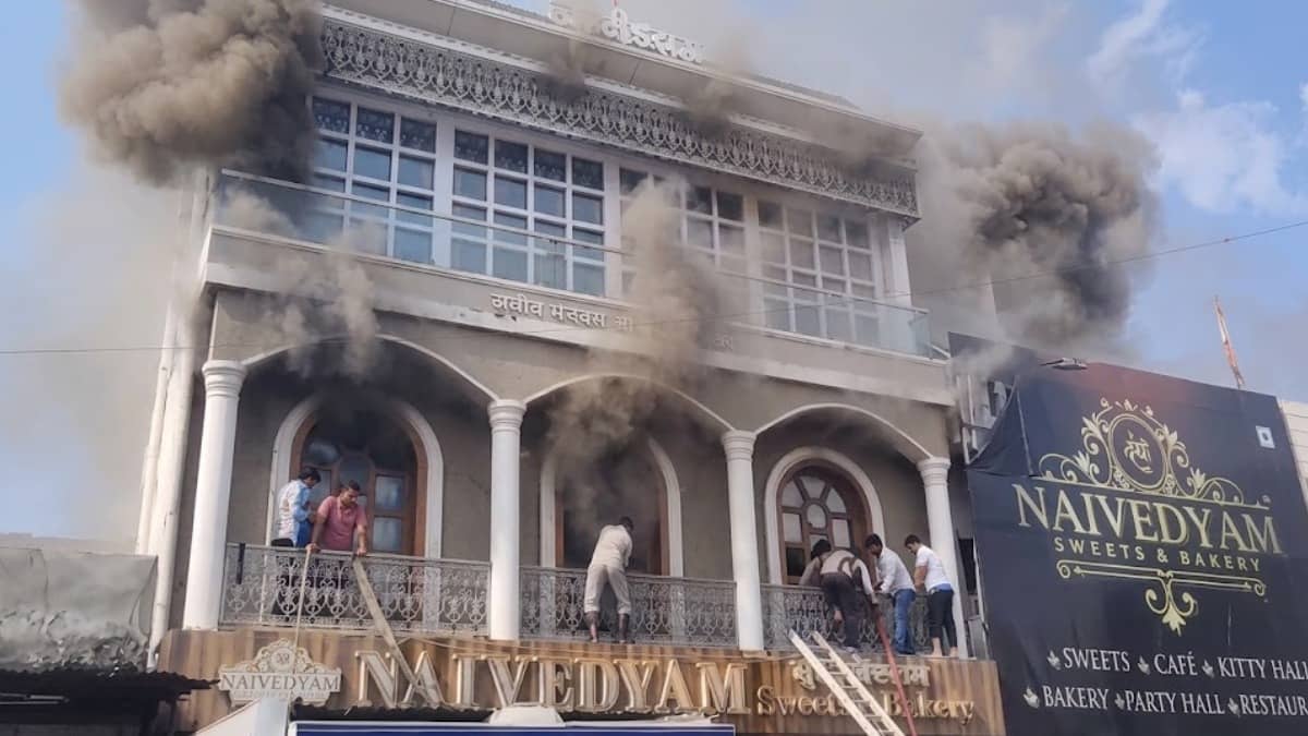 After 21 Die in Delhi Fire Horror, Restaurant Blaze in Punjab’s Ferozepur Leaves Employee Dead