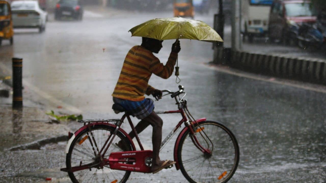 Monsoon Stalls After Early Start: Central India Hits 65% Rain Deficit