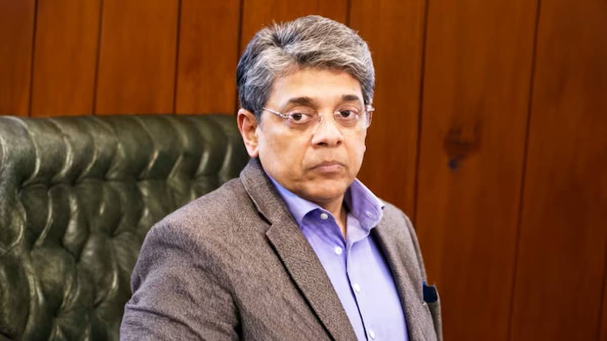 IPS Mahesh Dixit, Credited For Stability Operations In J&K After Article 370 Abrogation, Appointed IB Director