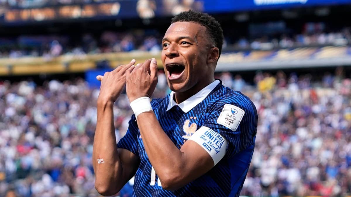 Fans Cheer As Kylian Mbappe Sparks France With Two Goals In 3-1 Win Over Senegal At FIFA World Cup