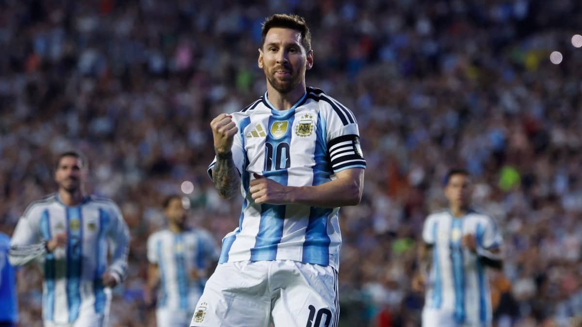 Lionel Messi And Argentina caught In Massive Data Breach, Security Blunder Exposes Passport Details At FIFA World Cup Friendly