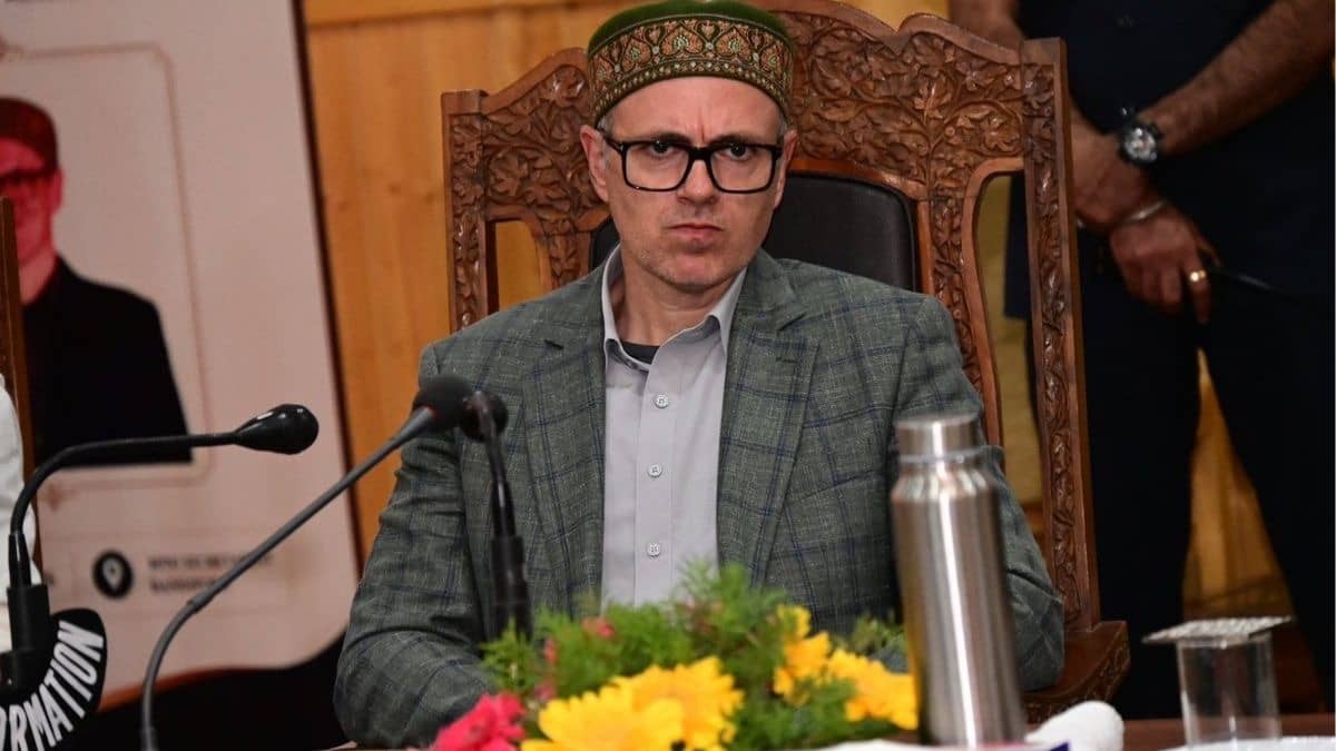 ‘Morals Not for Sale’: CM Omar Abdullah Rejects Political Deals, Stresses NC’s Ideological Integrity While Launching Major Development Projects in Kashmir