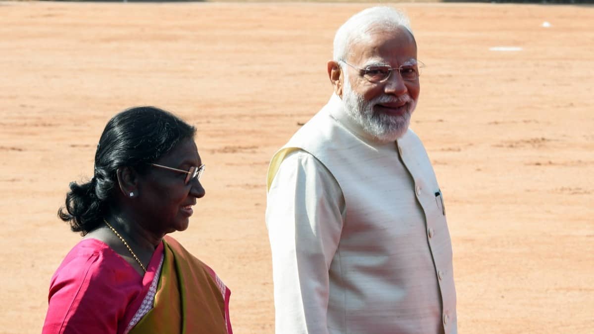 ‘Her Unwavering Commitment To Public Service Continues To Inspire People”: PM Modi Wishes President Murmu On Birthday