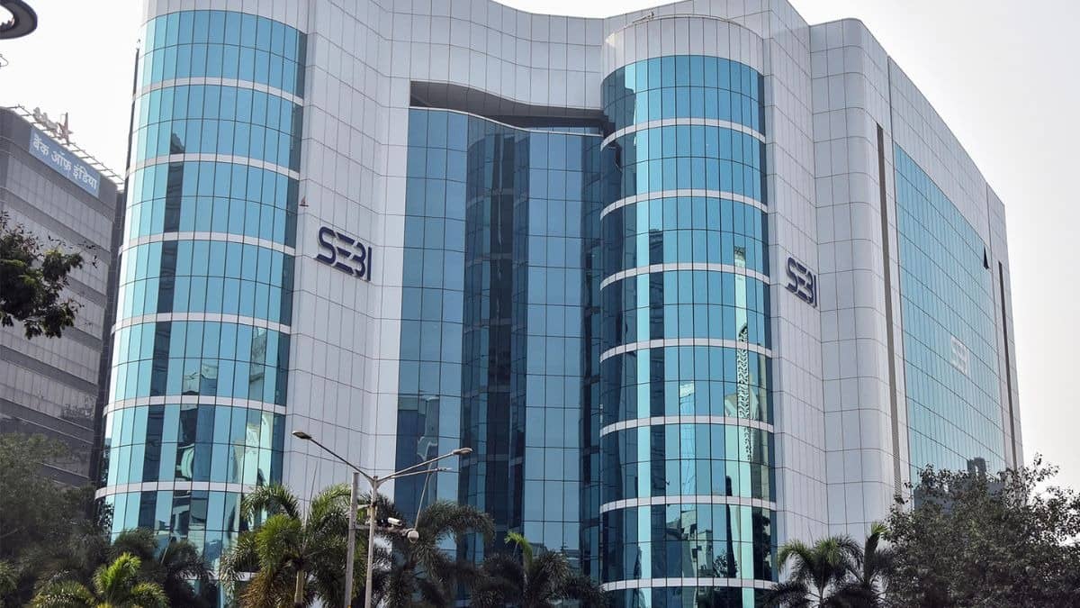 SEBI Warns Investors to Not Trade Unlisted Securities on Unauthorised Websites and Apps